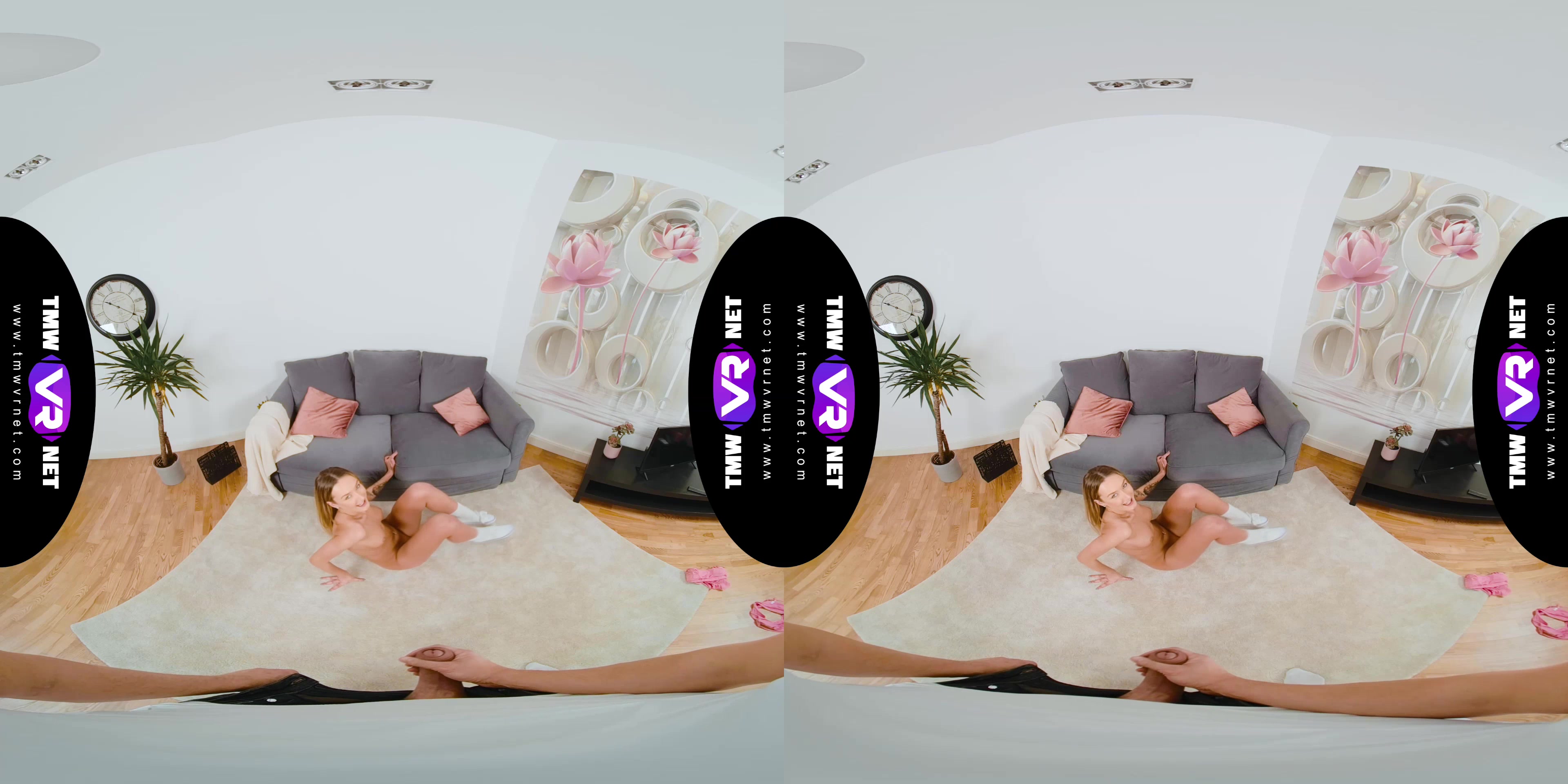 Working out naked on a dick - TmwVRnet