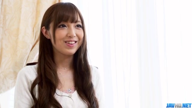 Sensual posing by amateur Japanese girl Anri