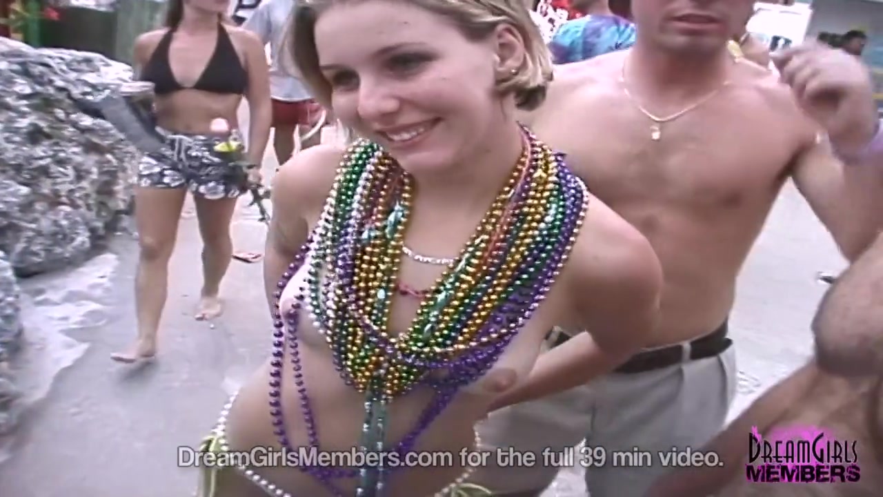 Sexy Florida Bartenders Party & Flash In Skimpy Bikinis - DreamGirlsMembers