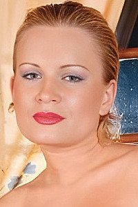 Watch Zuzie Boobies videos