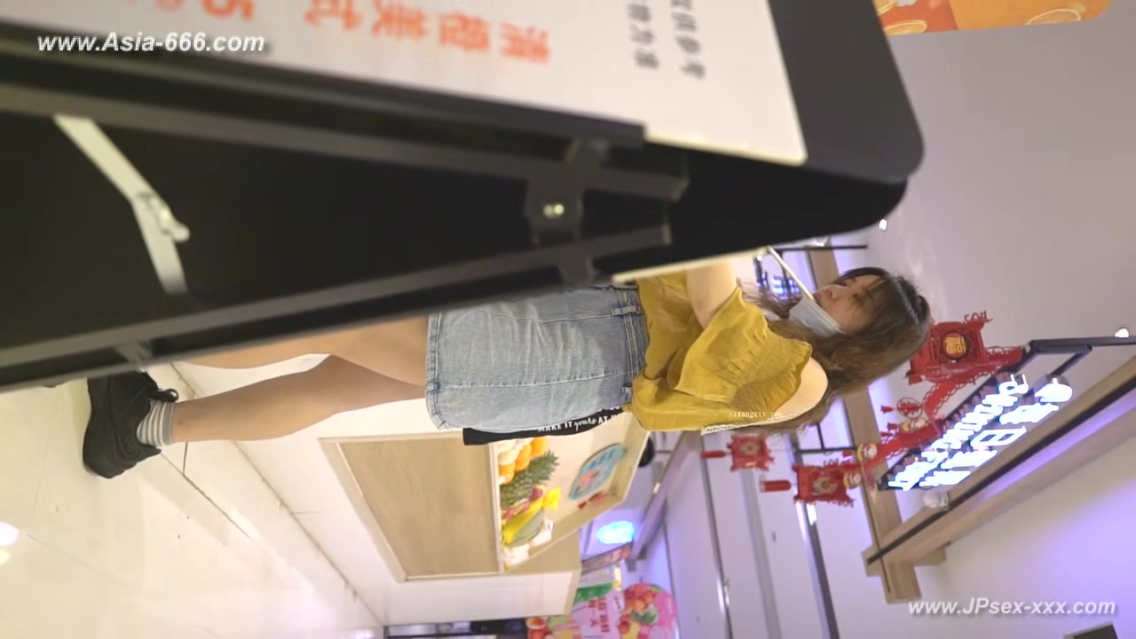 peeping chinese amateur upskirt.128