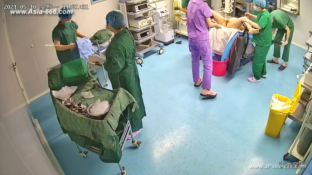 Peeping Hospital patient.7