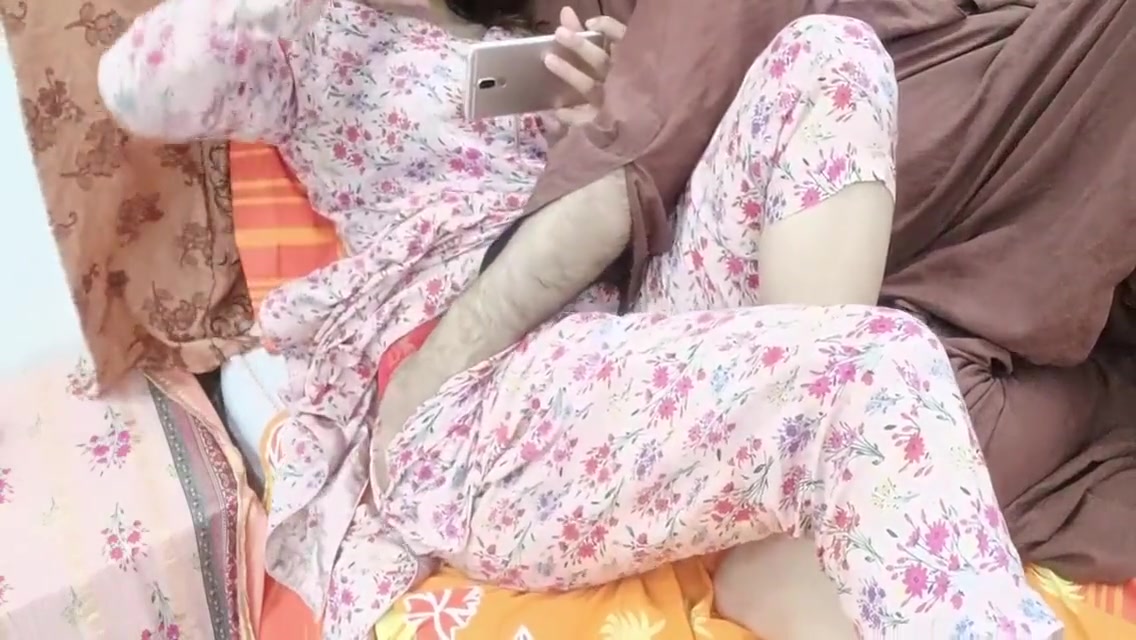Pakistani Housewife Paying Her Husband,s Debt To His Boss With Her Anal Hole First Time Ass Fucking 6 Min - Sobia Nasir