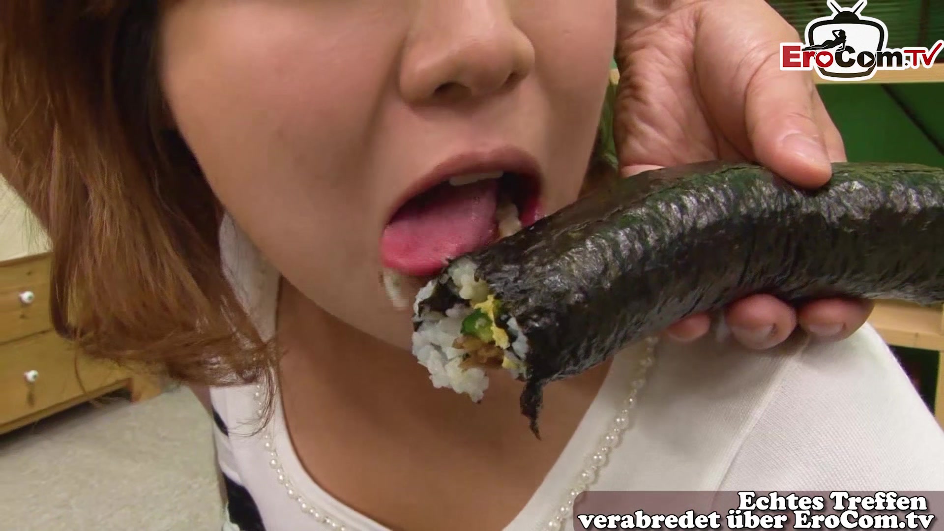 Petite hairy asian teen 18+ play with toys and get creampie