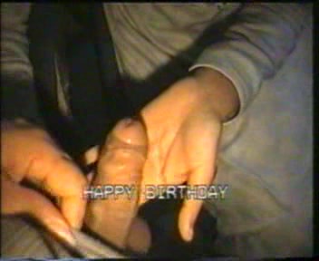 My girlfriend gave me a superb blowjob gift on my b-day