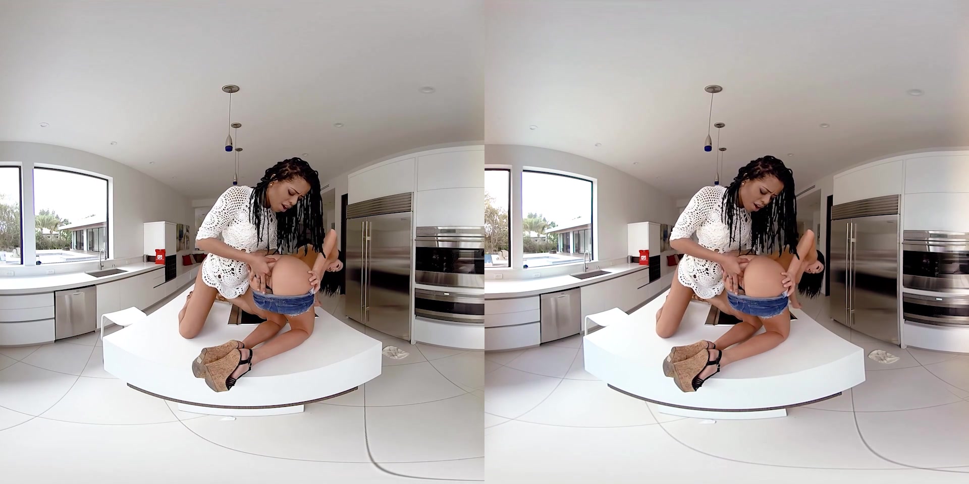 Kira Noir Megan Rain in My Dirty Secret - VRBangers