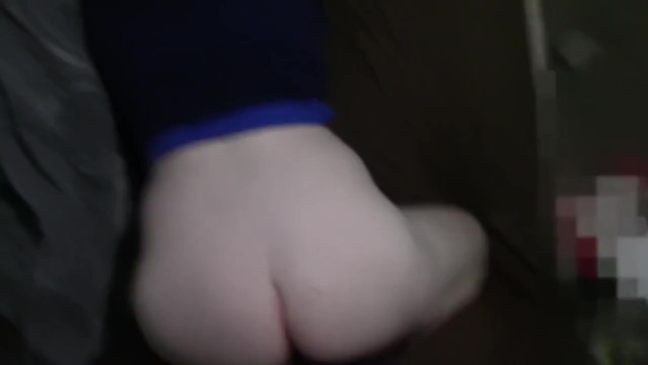 18 YO GAMER GINGER BITCH FUCKED WHILE PLAYING PLANTS VS ZOMBIES ( 1)