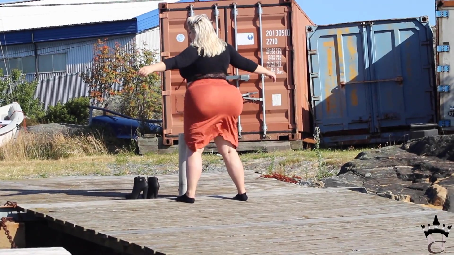 Waves On The Bridge - Sex Movies Featuring Natasha Crown