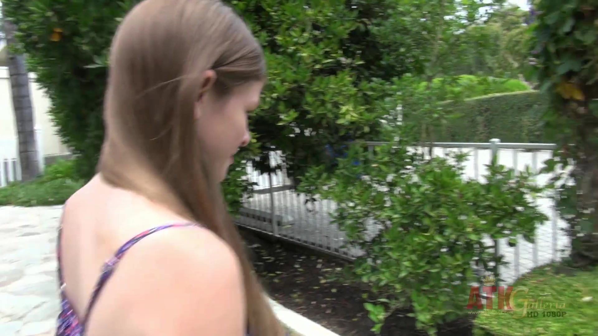 A virtual date with Lara Brookes part 1