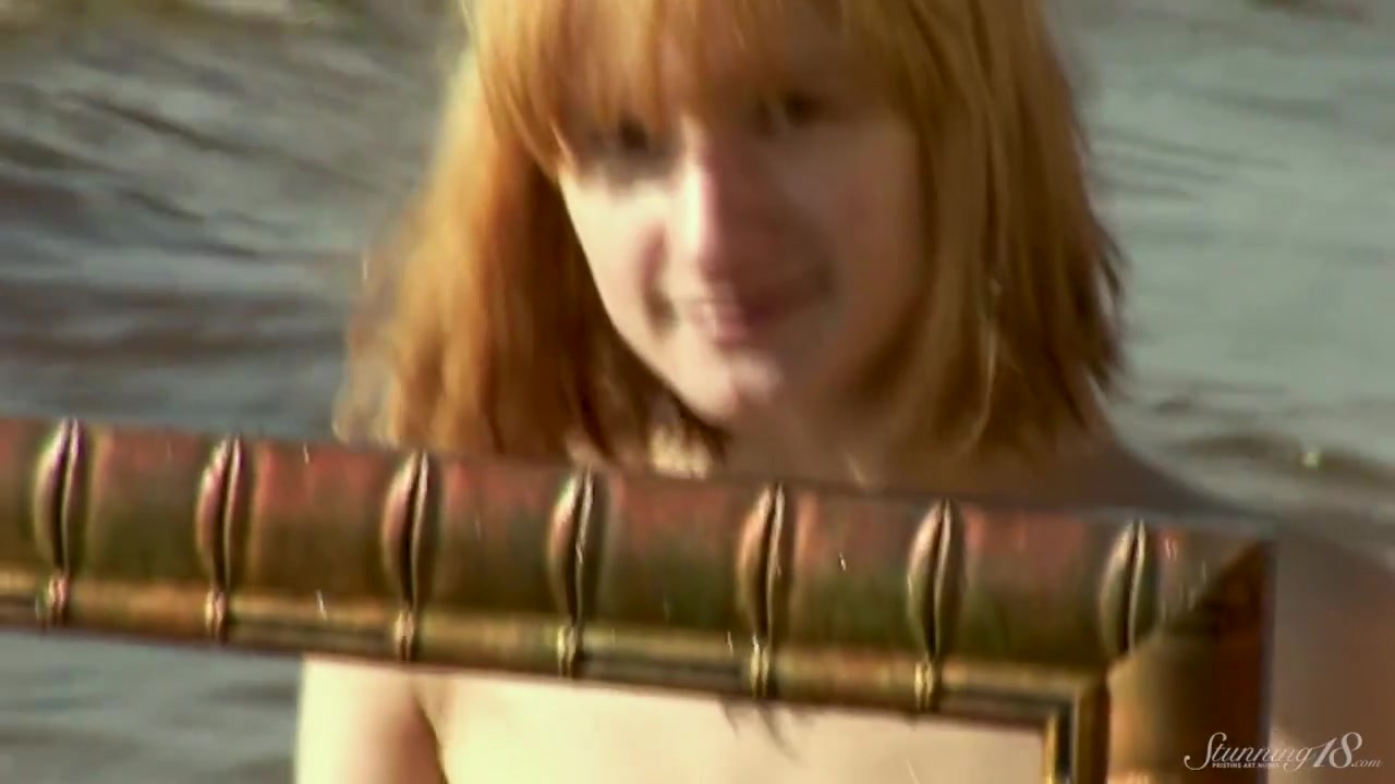 Blondie Katherine Her Big Natural Boobs At The Beach!