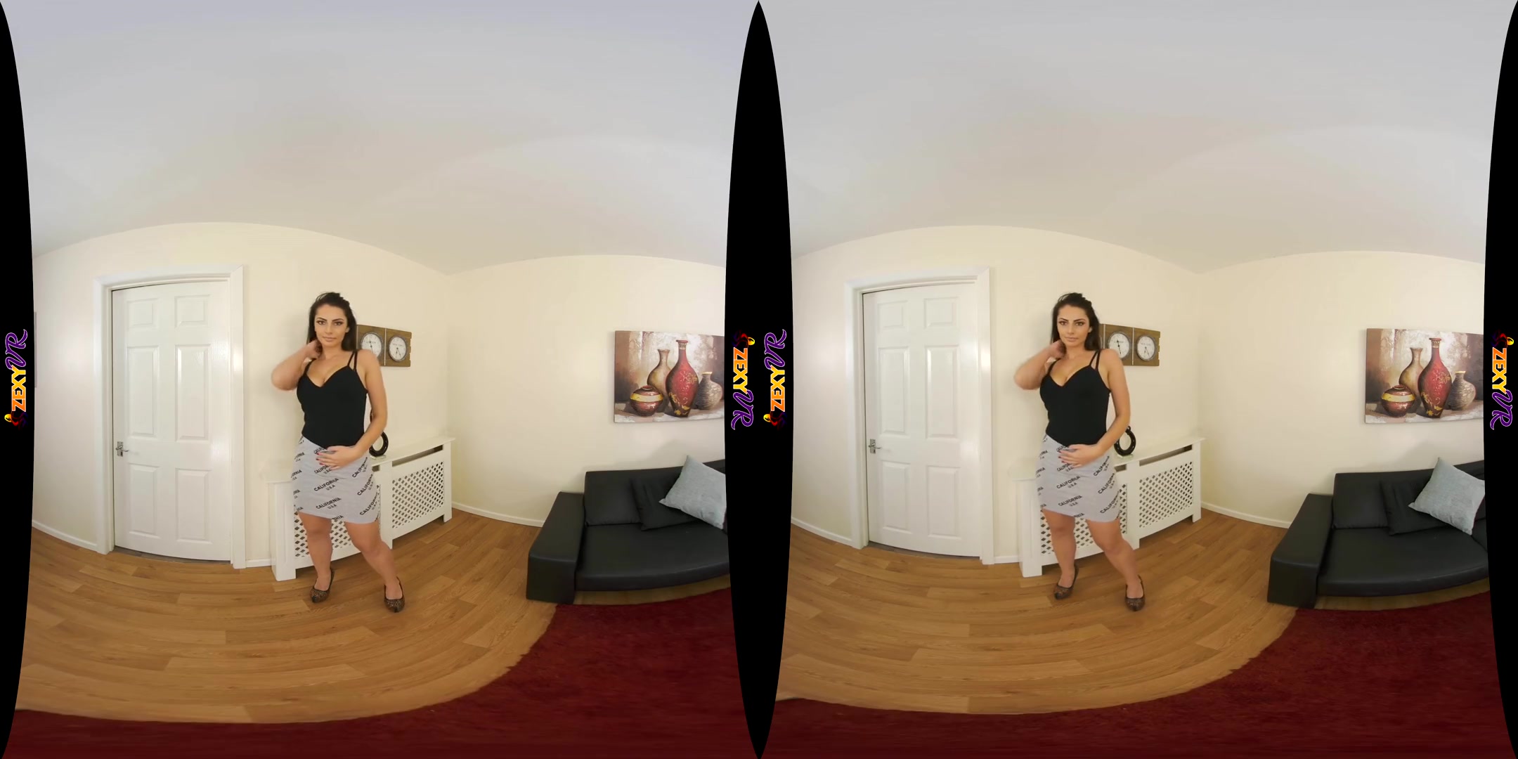 Holly in Look - Busty Curvy Babe Sexy Striptease - ZexyVR