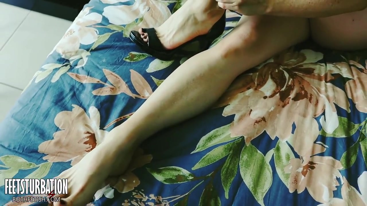 Would You Cum On My Sexy Feet In High Heels? Pale Feet , High Heels Fetish