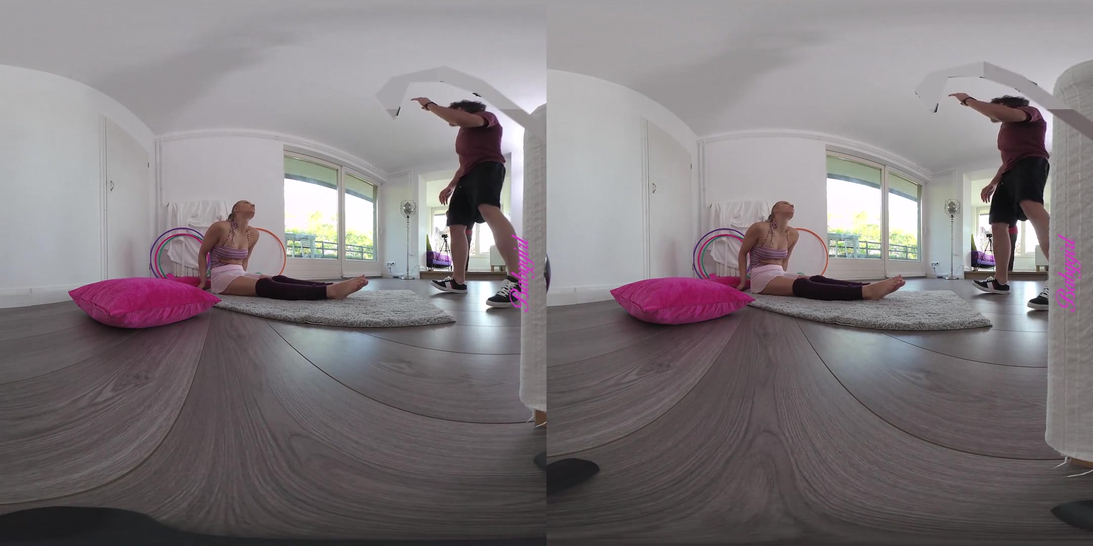 18yo Flexible Gymnast -