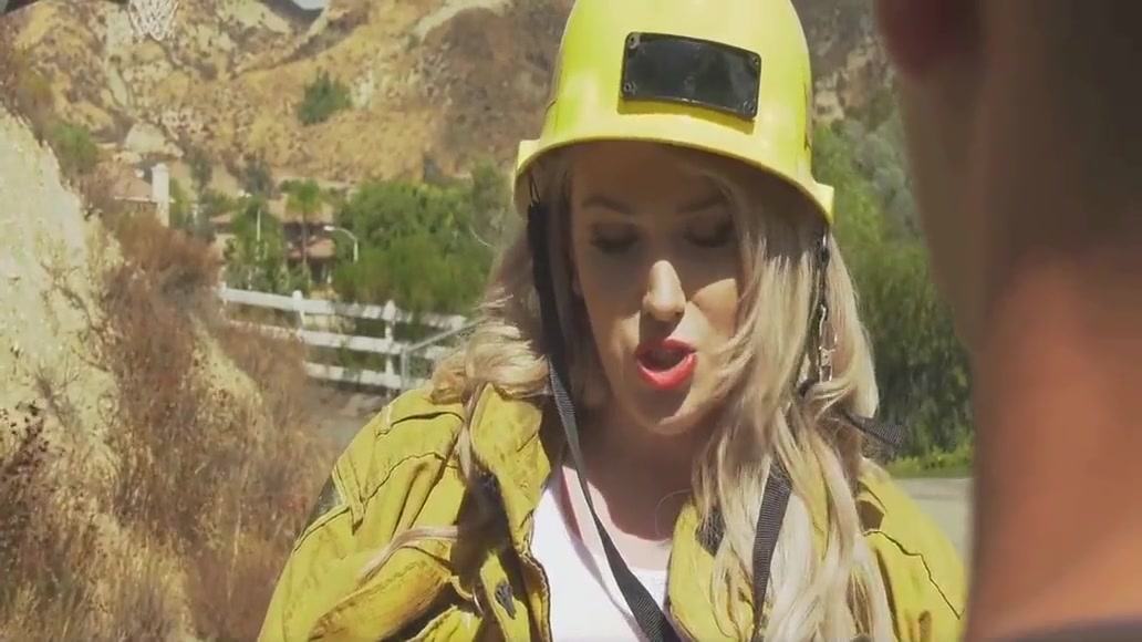 Aspen Brooks And Gabriel D'alessandro - Trans Fire Fighter Gets Her Tight Hole Banged
