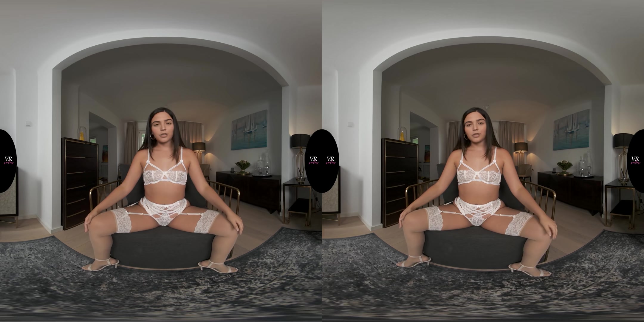 Ariana's New Lingerie Is Such A Turn-On - VRsolos