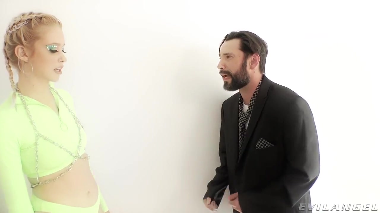 Chloe Cherry - Chloe: Squirting, Deepthroat, Anal