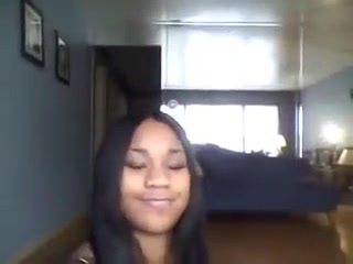 Ebony girls shakes with delicious goodies on webcam