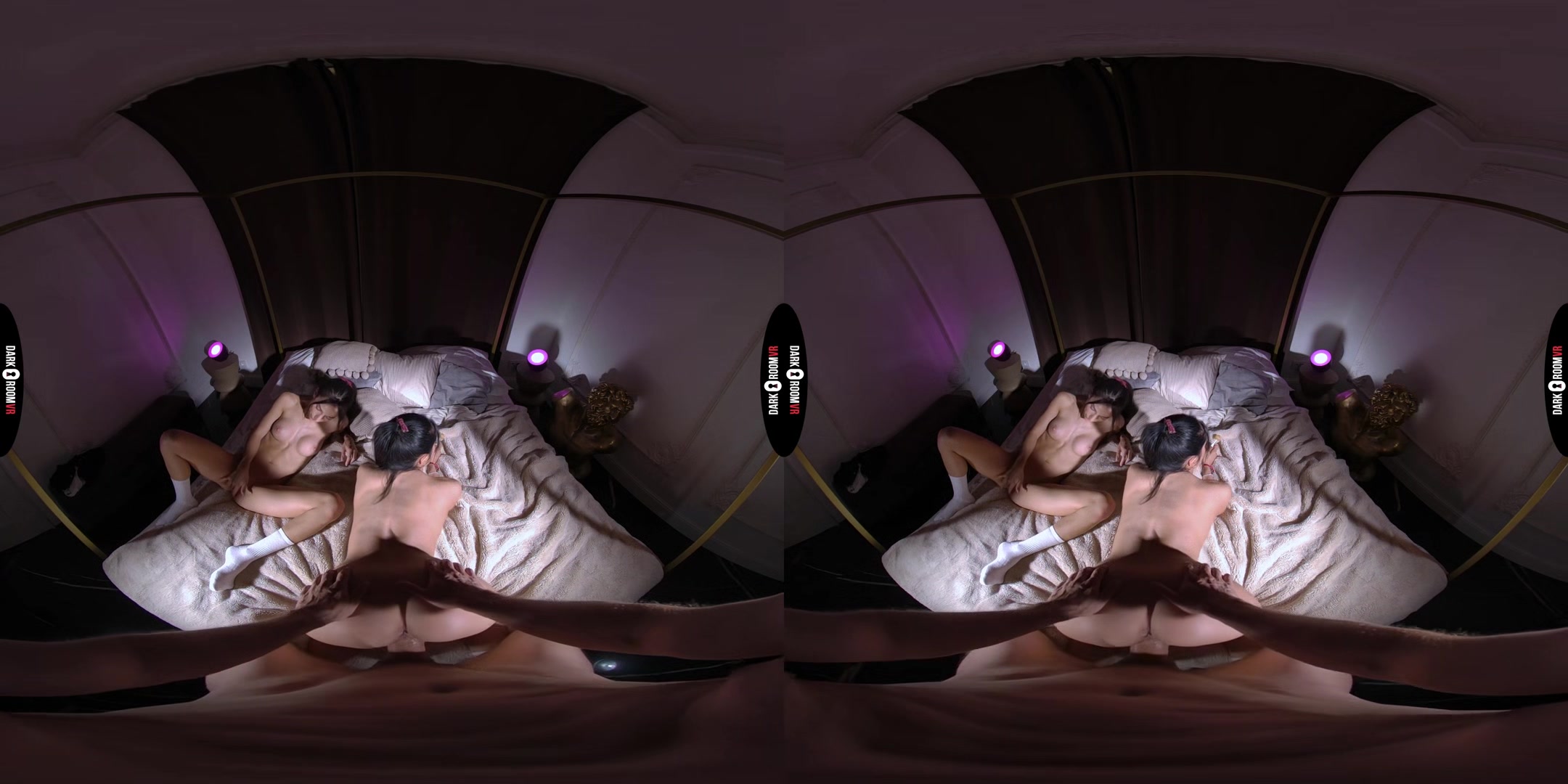Kama Oxi & Ara Mix VR Porn: Mean Girls - DarkRoomVR