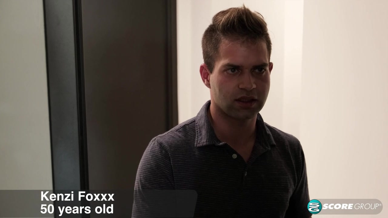 Why do repairmen get all the good MILF ass? - 50PlusMilfs