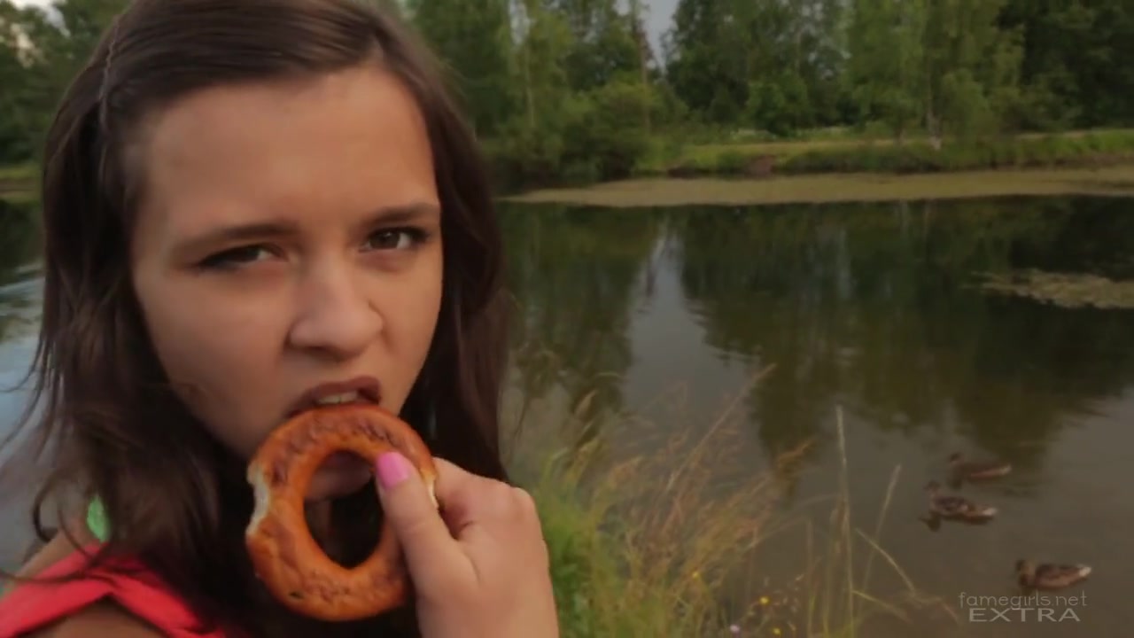 Audrey Extra Video 003