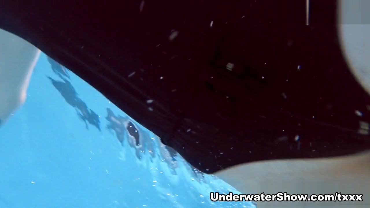 Mimi Cica Video - UnderwaterShow
