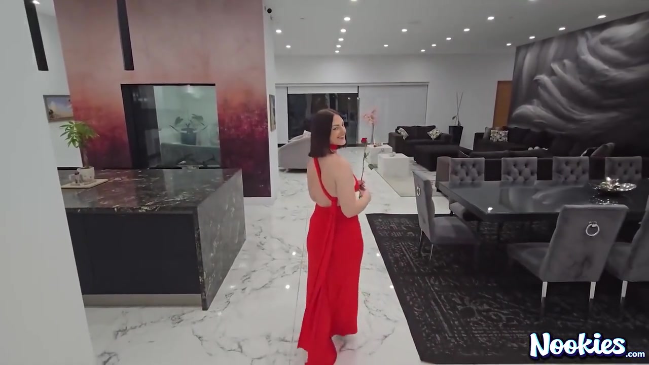 Lucy Lotus In Valentine Creampie! Porn Newcomer Lucy Lotos Pov