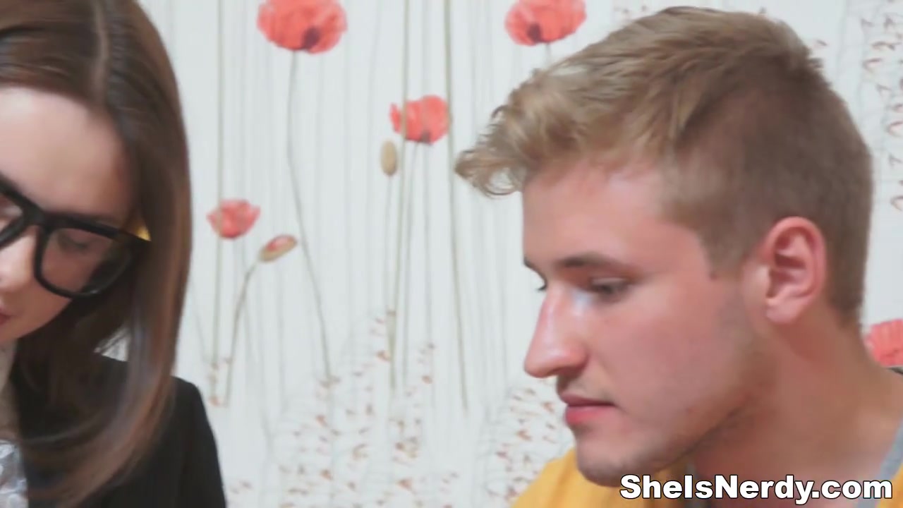 She Is Nerdy - Dila - The sex geometry