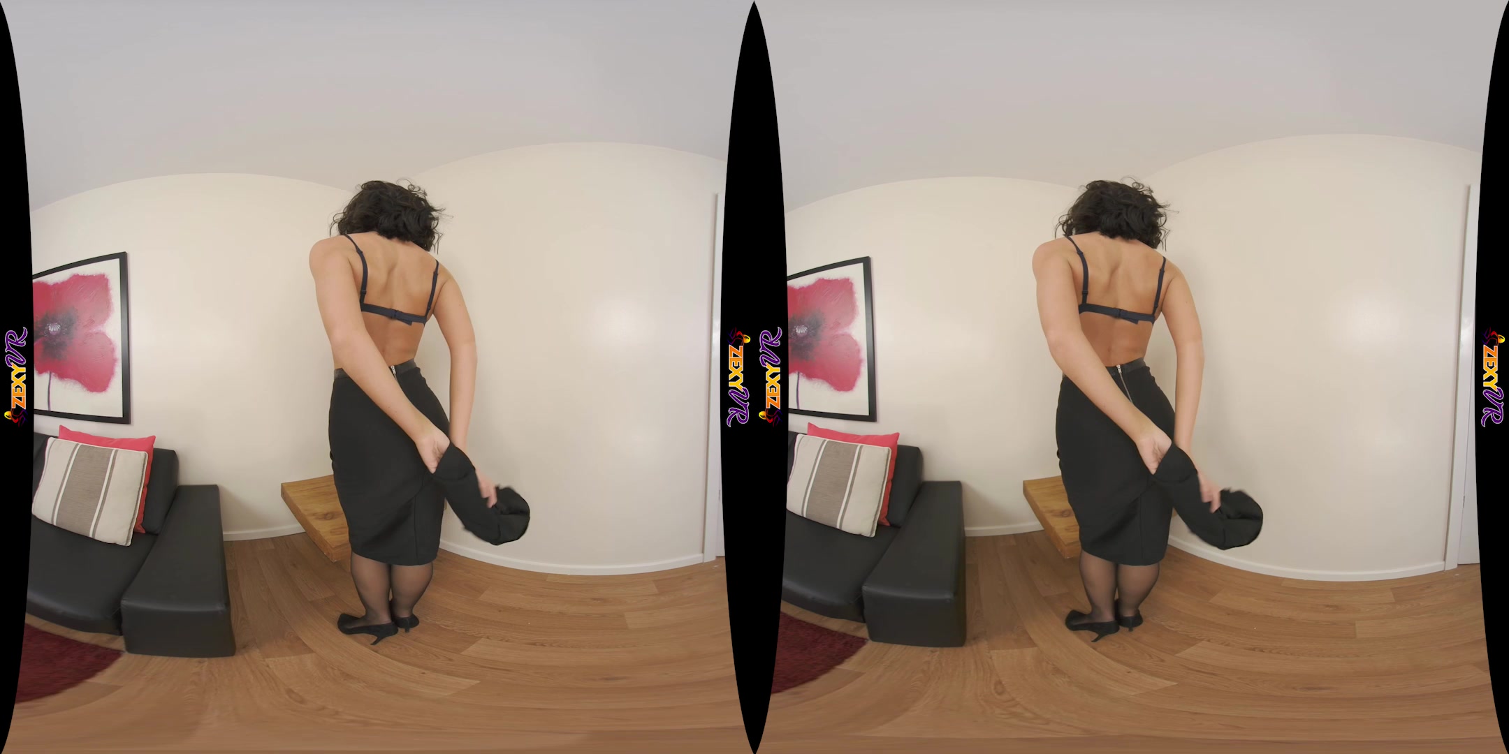 Elegance featuring Mia J - ZexyVR