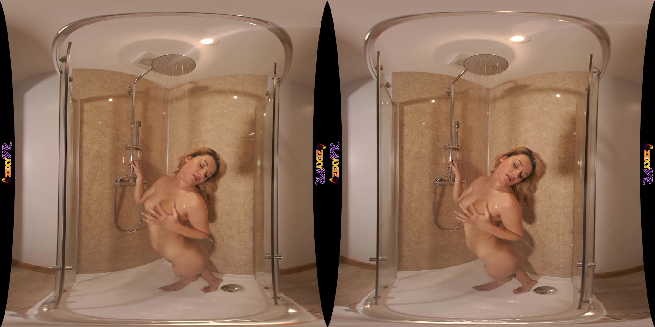 Steamy Shower featuring Chelsea Essex - ZexyVR