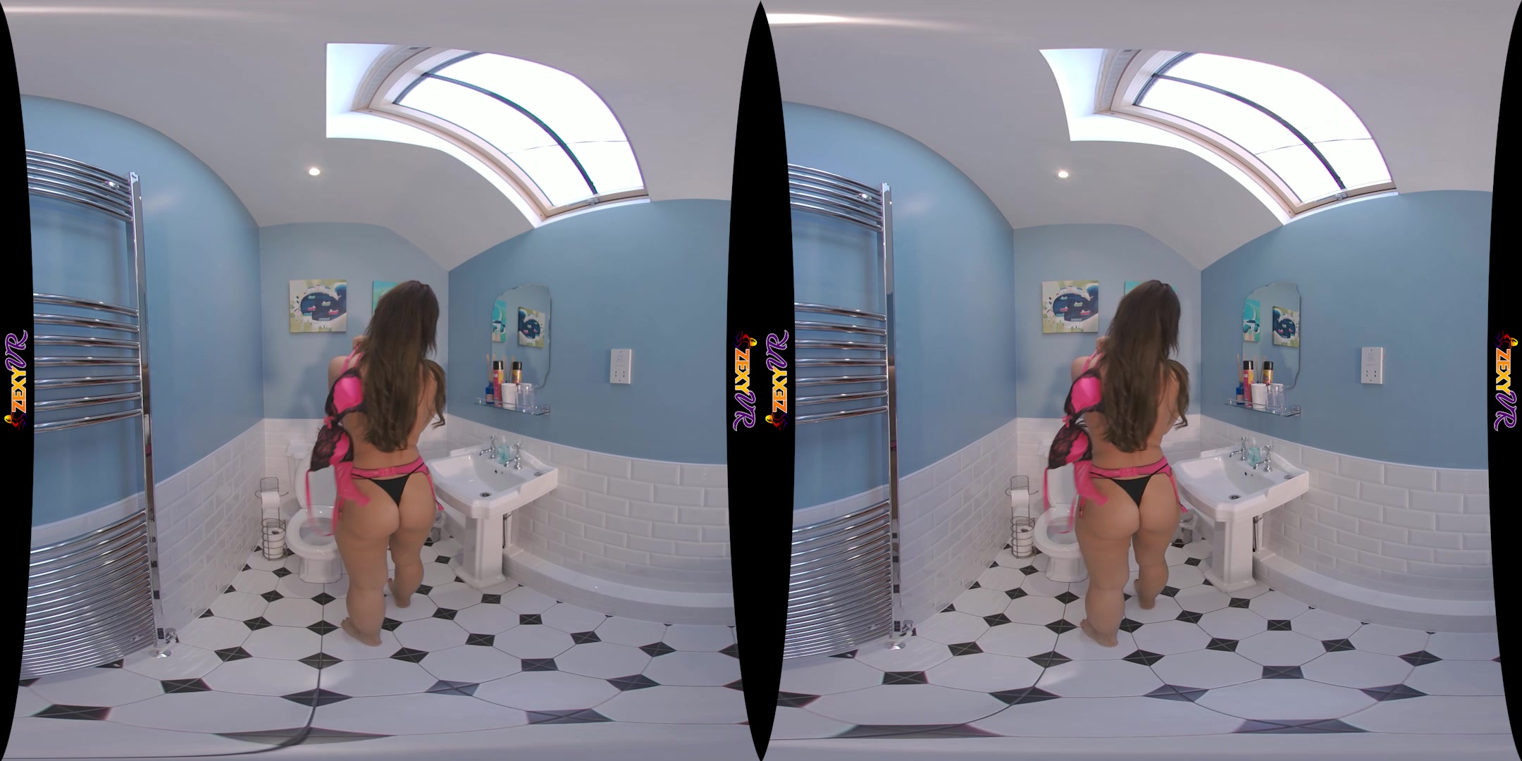 Bathe With Me Pt:1 featuring Frankie L - ZexyVR