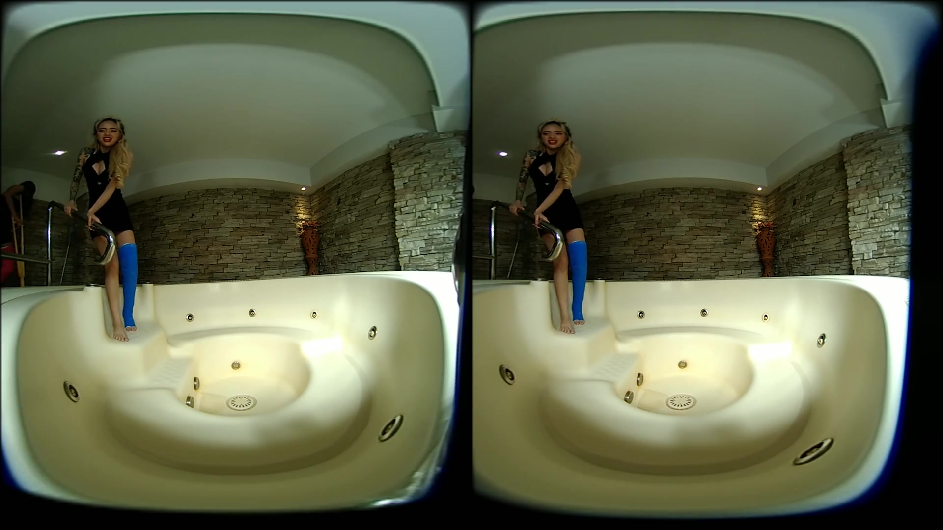 2 Girls With Long Cast Legs In Jacuzzi - VRpussyVision
