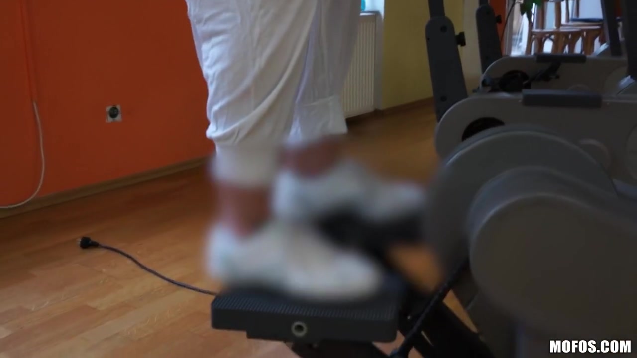 Lucy Bell - Full Body Workout