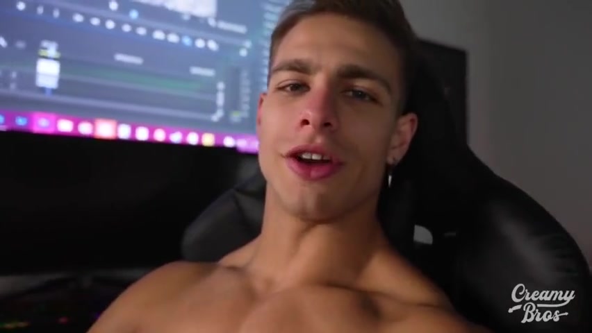 Straight Stepbro Gets Caught Getting A Blowjob From Roommate Creamybros - Bussyhun
