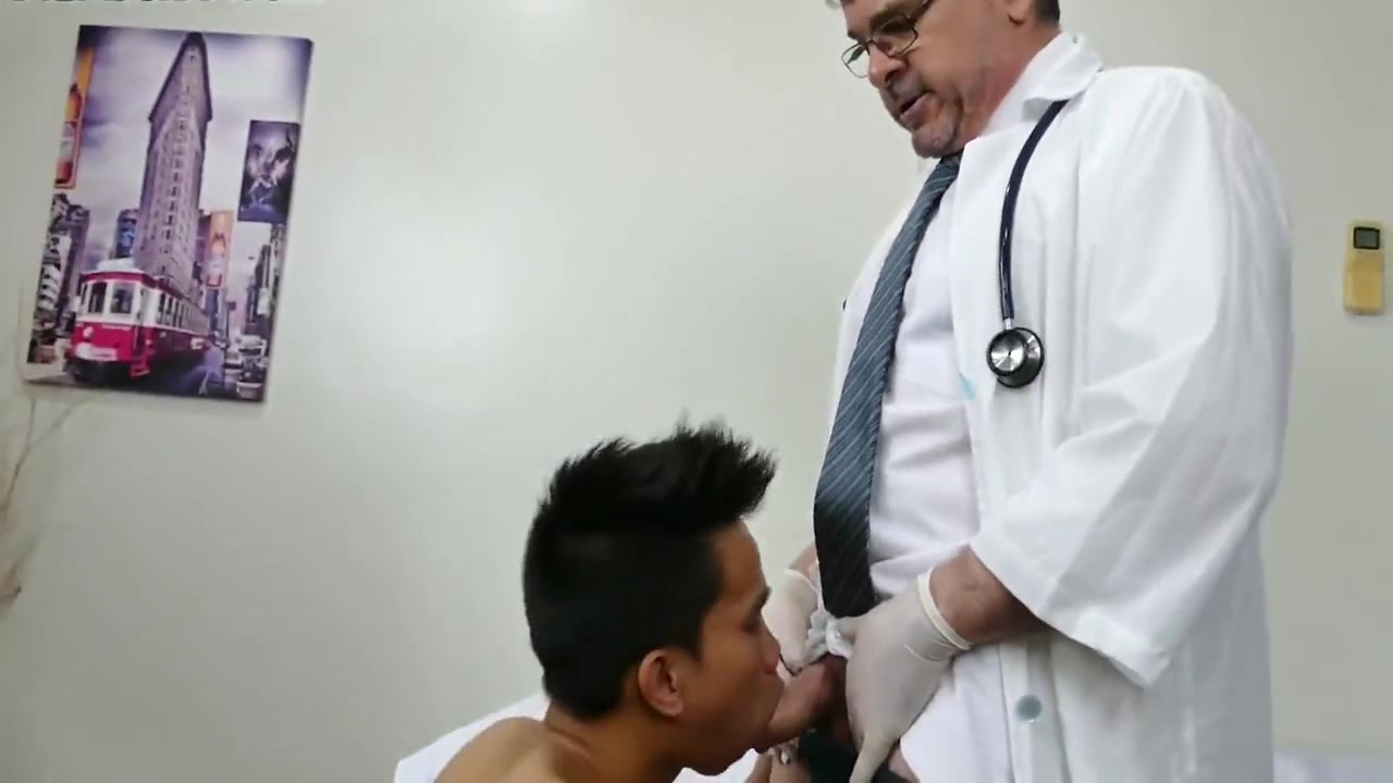 Nippon Skinny Twink Anally Banged By Doctor In Infirmary