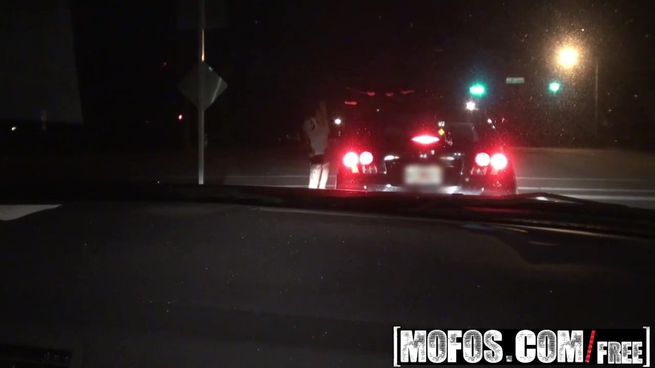 Mofos - Pervs On Patrol - Indigo August - Slammin That Squeegee Punk