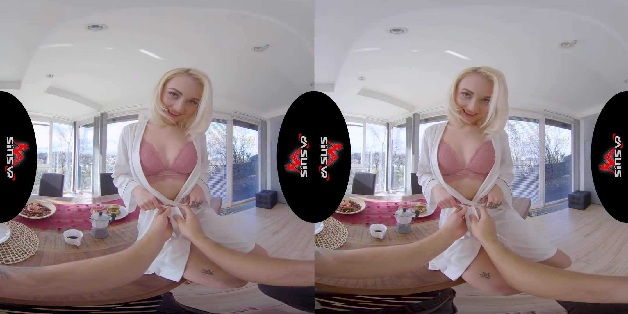 Breakfast - 3D version; Sexy Blonde Virtual Girlfriend Marylin Sugar in VR