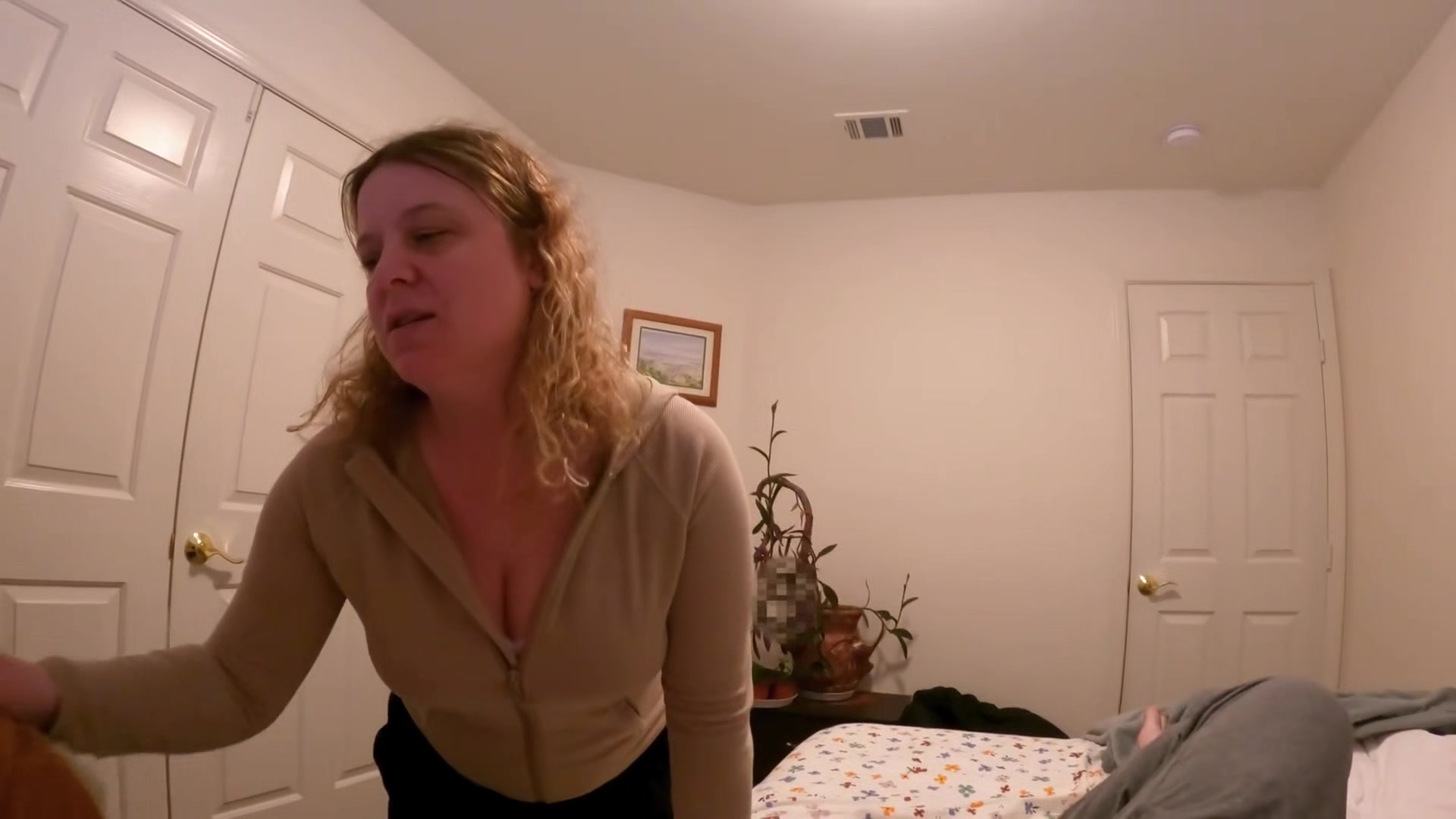 Stepson Gets His Dick Off In The Morning And Puts It In His Stepmom