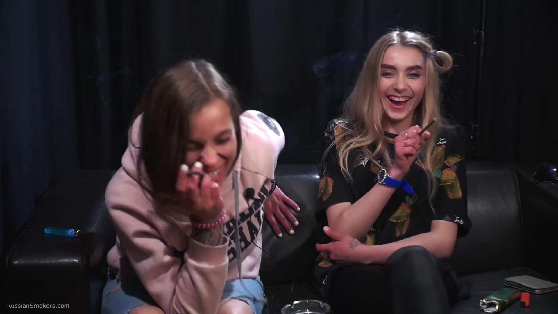Two Friends Step mommies Are Smoking, Talking And Kissing For The First Time