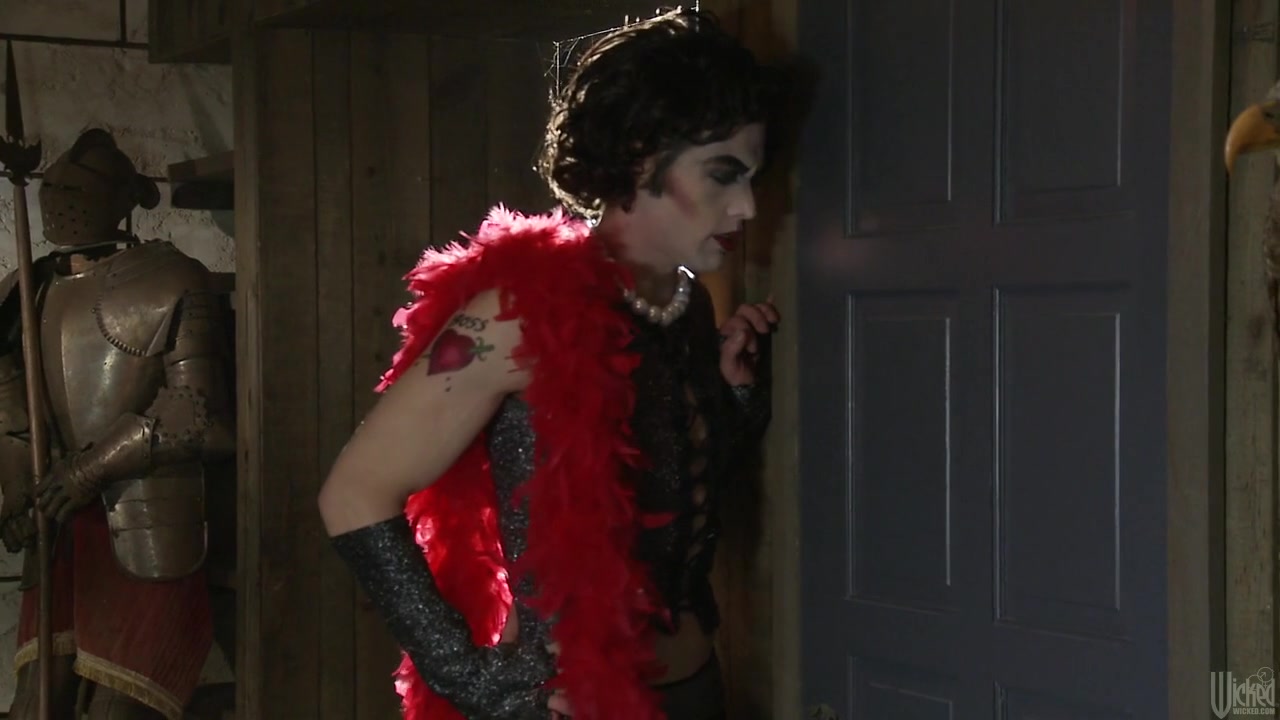 Annie Cruz,Kaylani Lei In The Rocki Whore Picture Show A Hardcore Parody, Scene 5