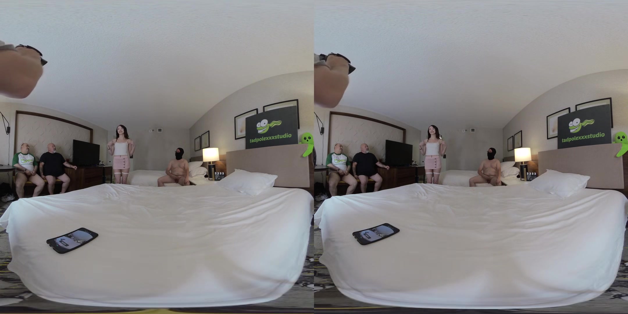 Cecelia Taylor GANGBANG with Creampies - MMF Amateur Threesome Gangbang