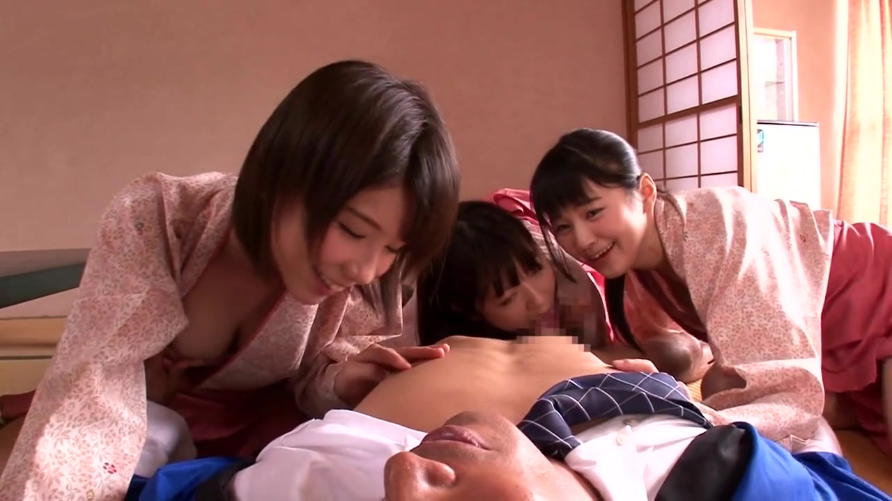 Three Kimono Babes Use His Cock - JapansTiniest