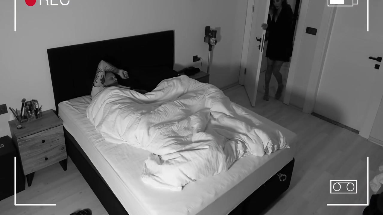 Dmitry G, Pretty Face And Vladimir P - Thats How My Wife Walks With Her Friends... 8 Min