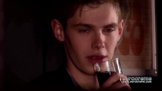  Boys Cruise the Bar