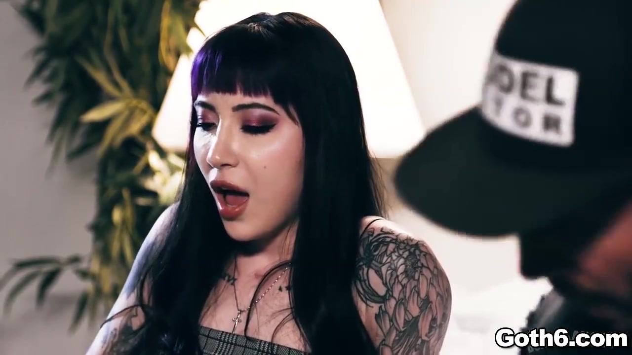 Quinton Gets In The Action Of Fucking Charlottes Little