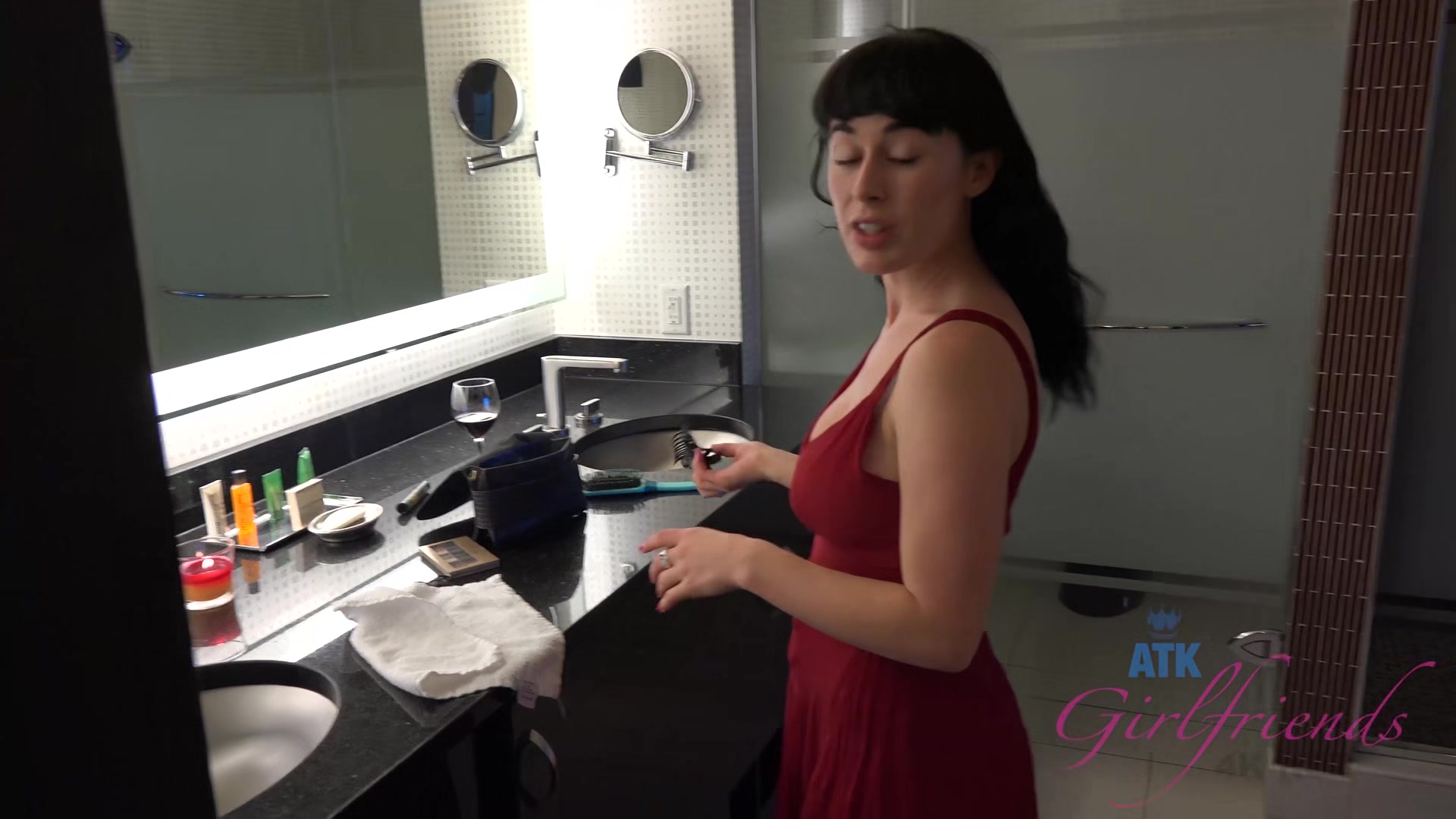 Virtual Vacation In Las Vegas With Olive Part 1