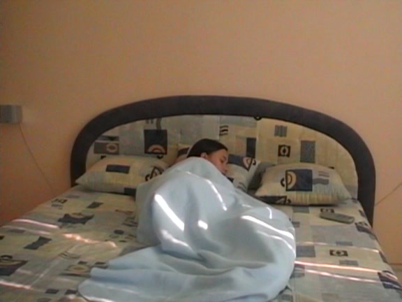 Guy waking his girlfriend up with hot pair fucking