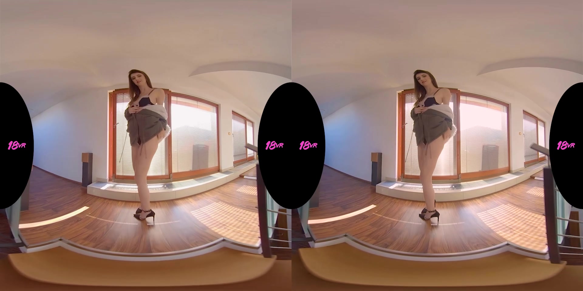 Lina Luxa in La French Touch - 18VR