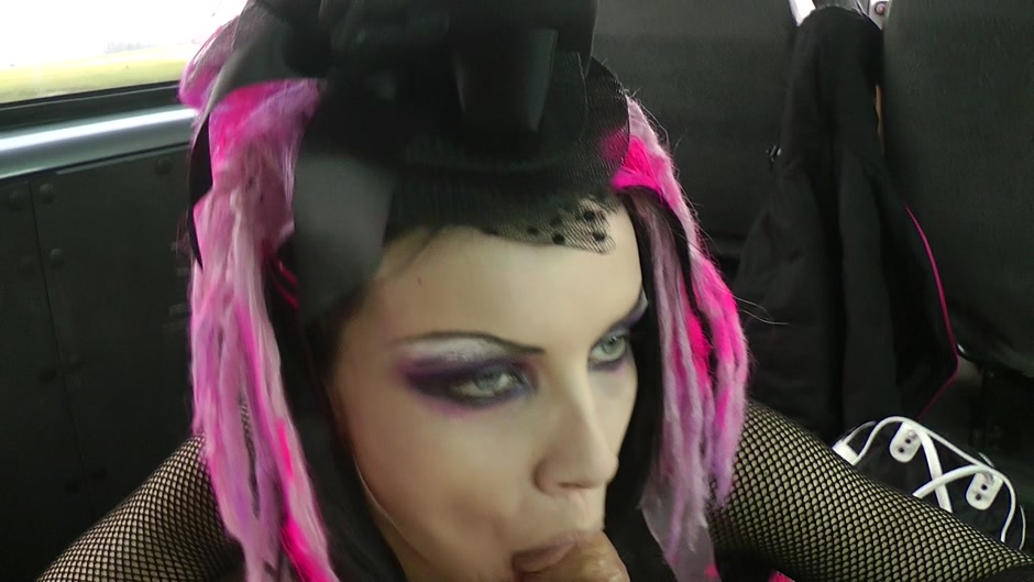 Wendy Moon got picked up in public and fucked