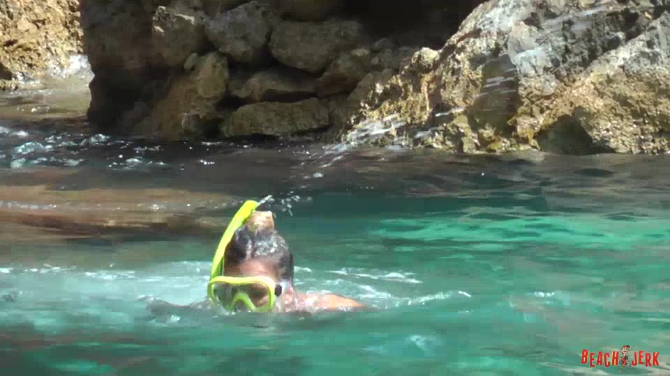 Big boobed snorkel - BeachJerk