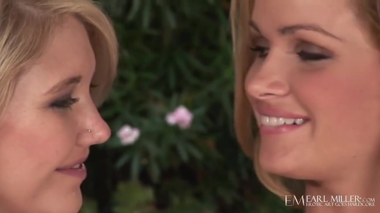 Lesbos And Prinzzess Tongue Fuck And Share Their Hot Lady Juices! With Kali Lane